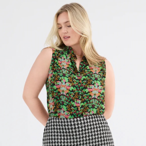 Cabi Pixie Top #4739 - Picture 2 of 7